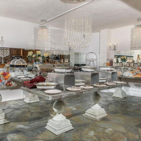 Leandros Hotel Nea Roda Exterior foto