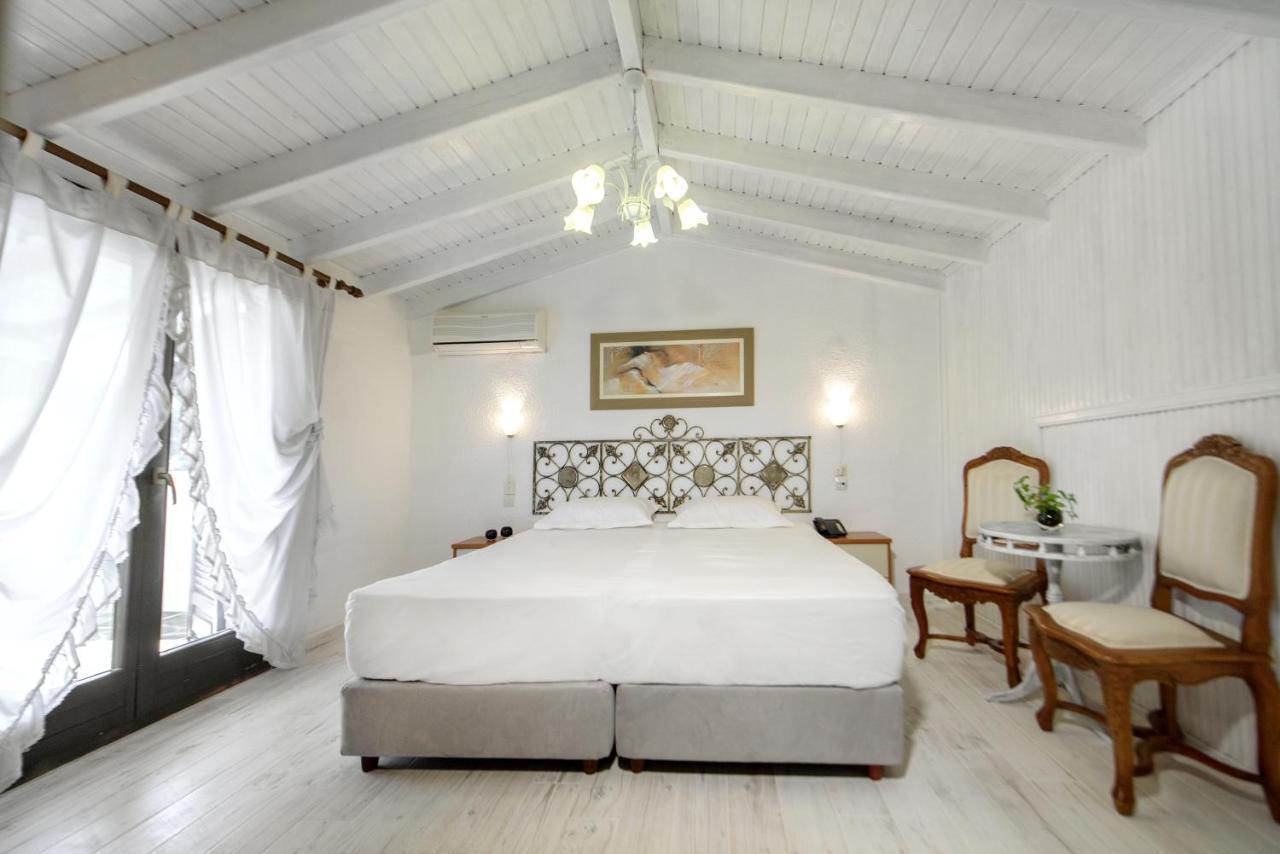 Leandros Hotel Nea Roda Exterior foto
