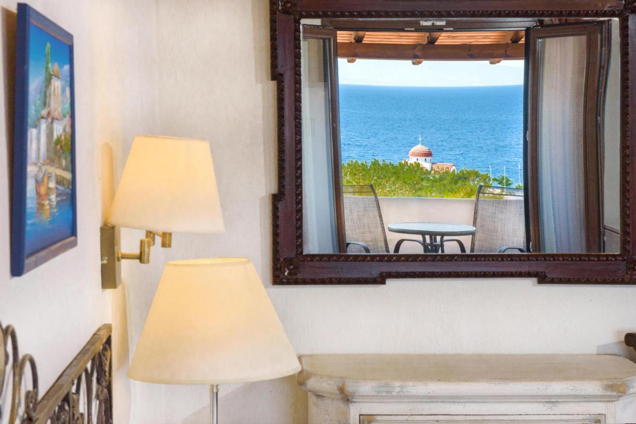 Leandros Hotel Nea Roda Zimmer foto